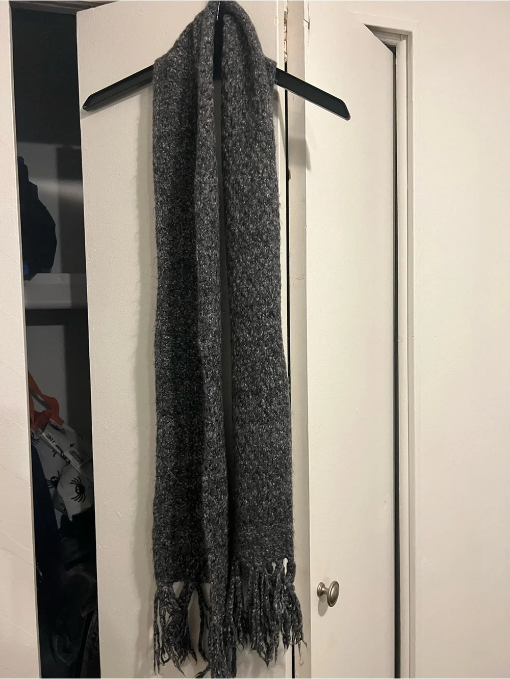 Classic Men's Gray Fringe Scarf